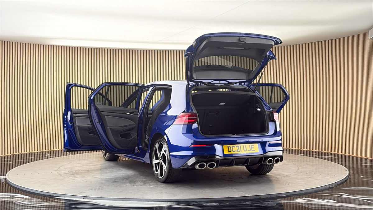 More views of Volkswagen Golf