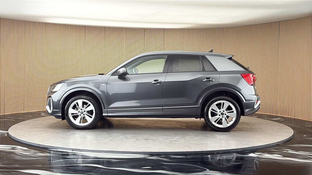 More views of Audi Q2