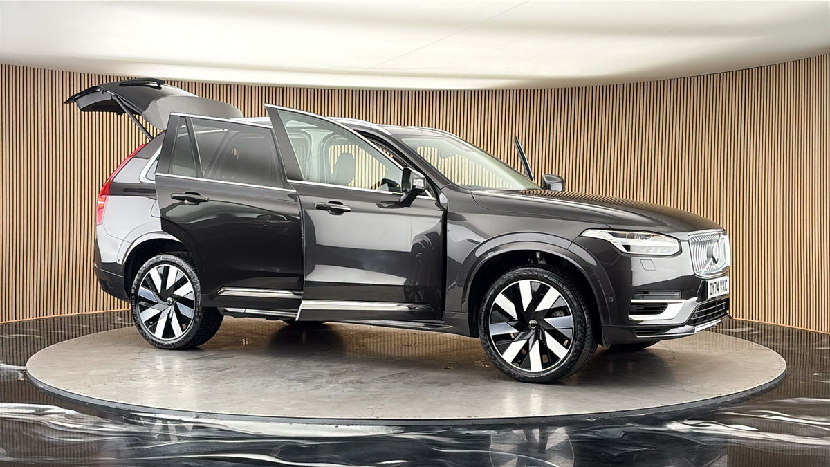 More views of Volvo XC90