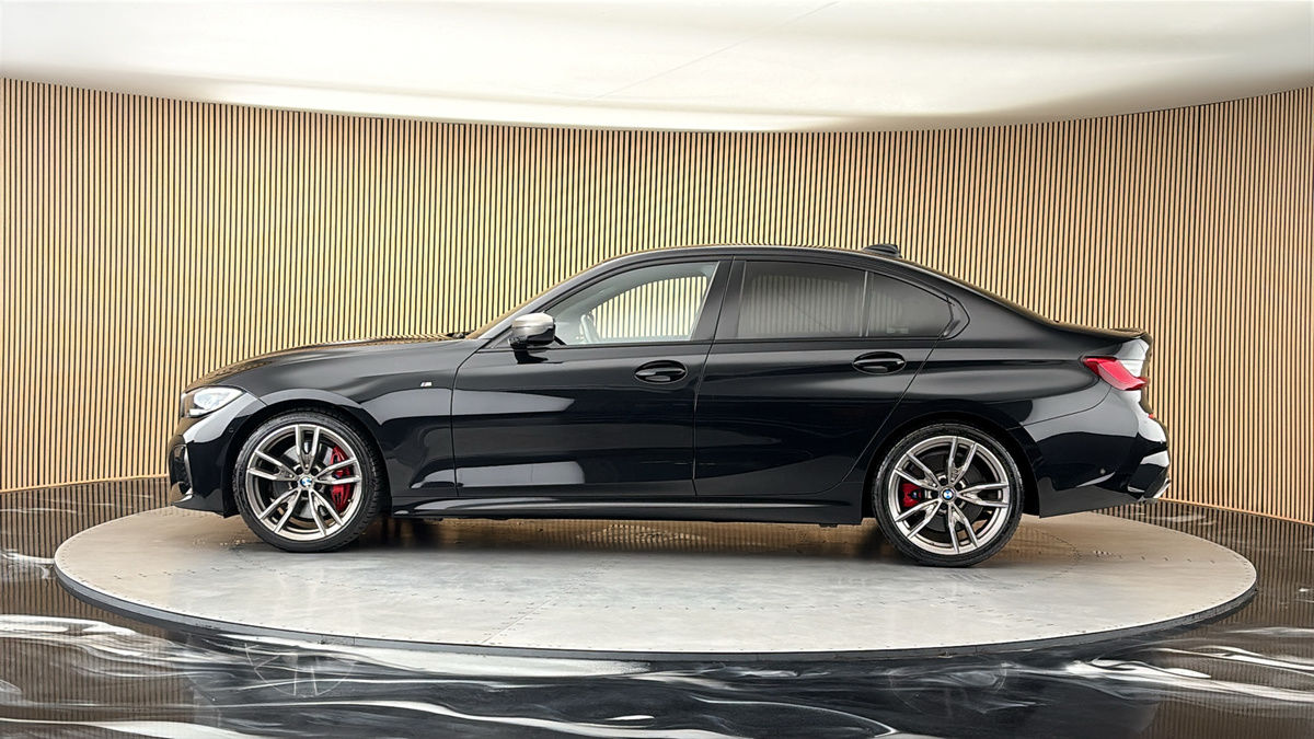 BMW 3 Series Image 15