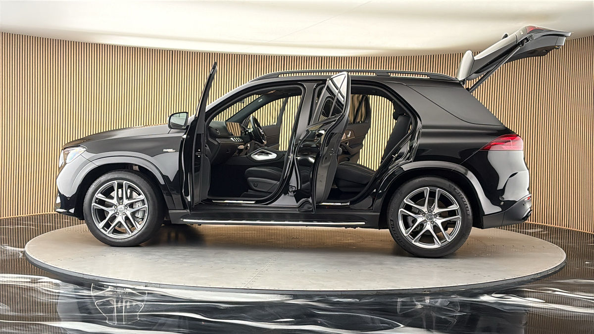 More views of Mercedes-Benz GLE