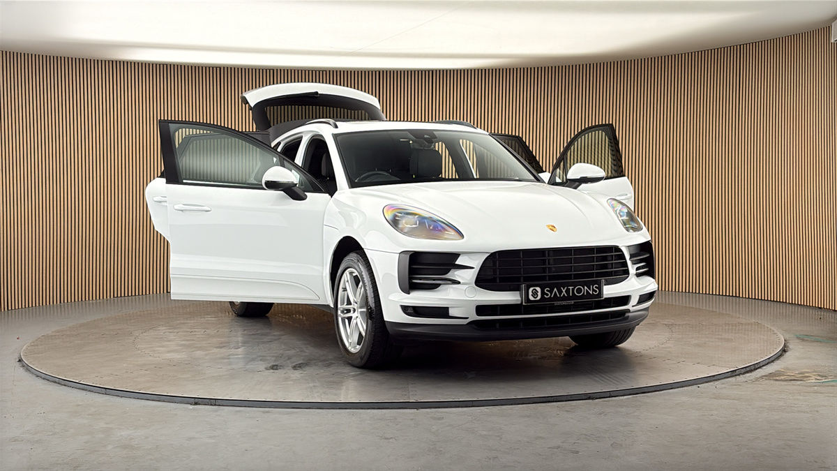 More views of Porsche Macan