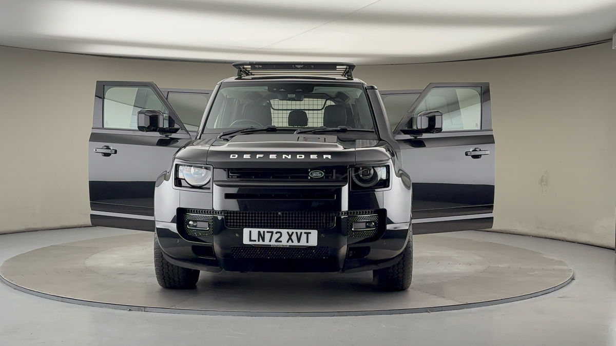 More views of Land Rover Defender 110