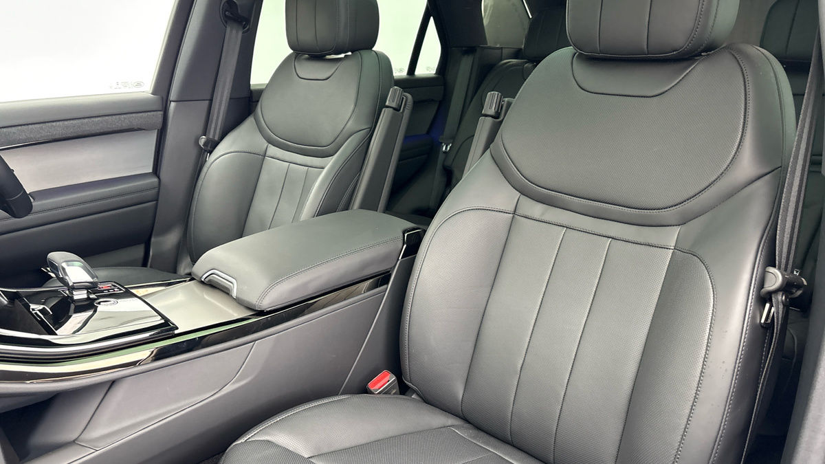 Land Rover Range Rover Sport Image 7