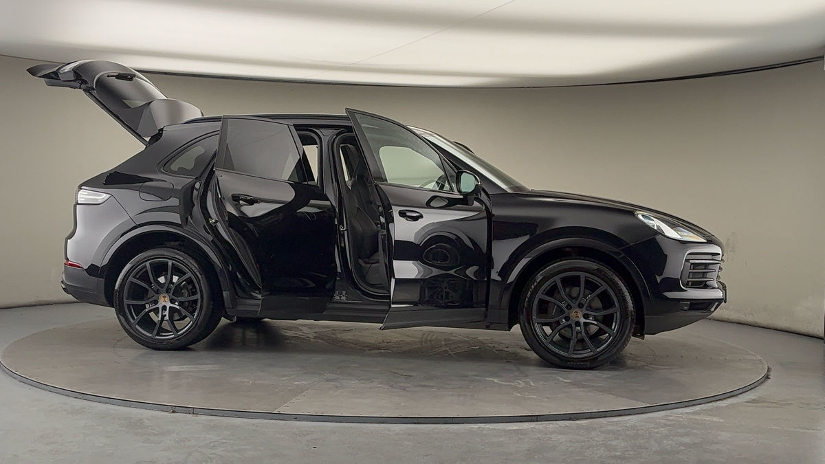 More views of Porsche Cayenne