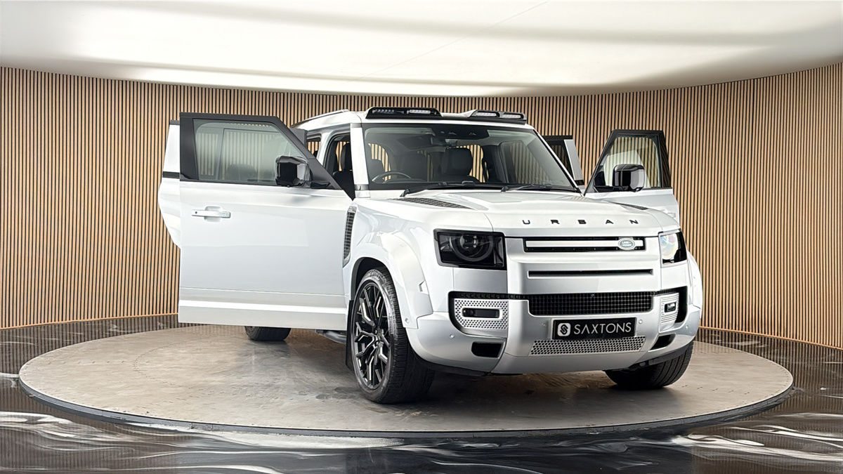 More views of Land Rover Defender 110
