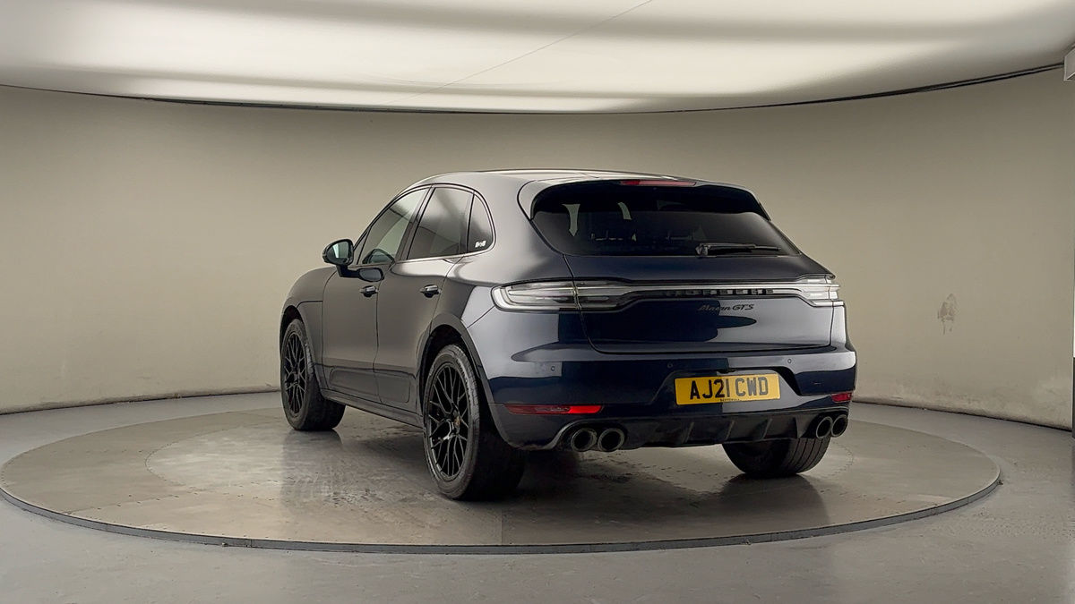 More views of Porsche Macan