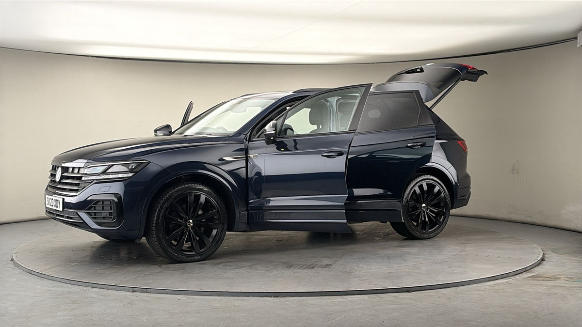 More views of Volkswagen Touareg