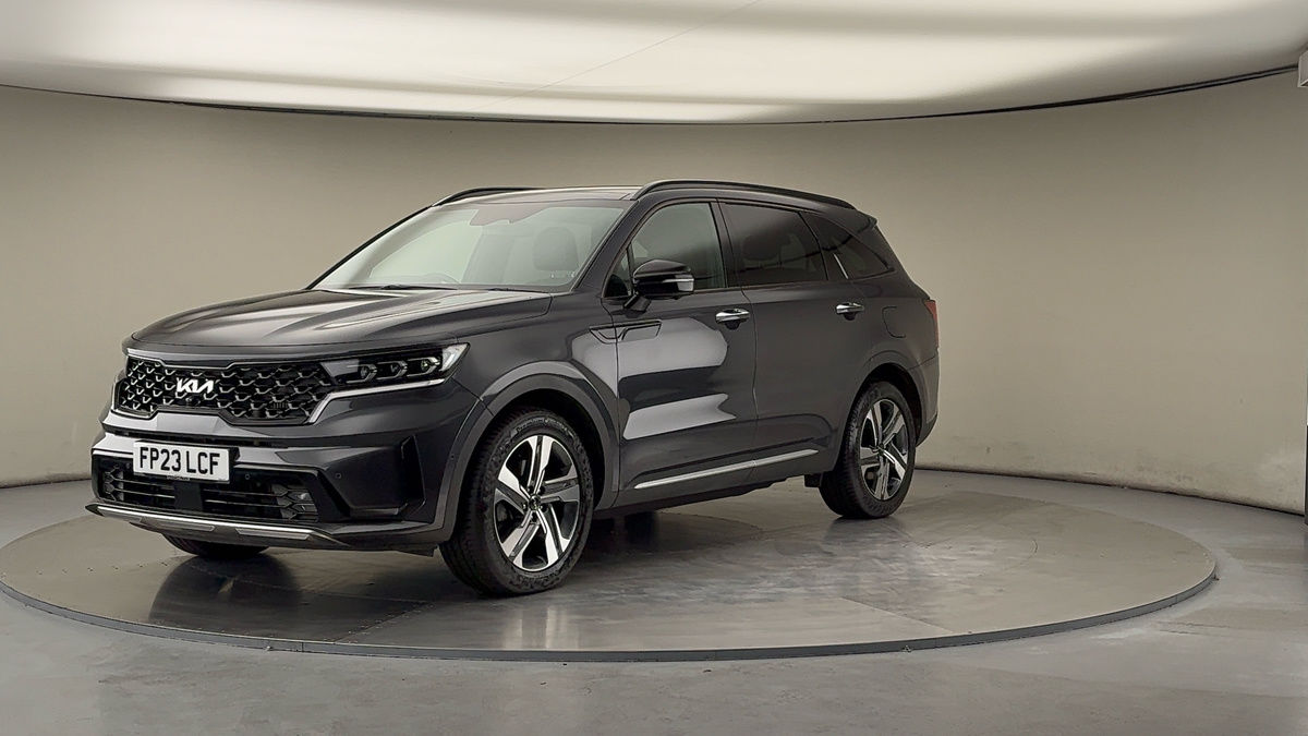 More views of Kia Sorento