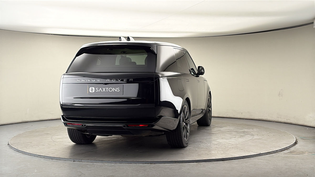 More views of Land Rover Range Rover