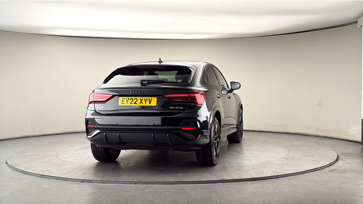 More views of Audi Q3