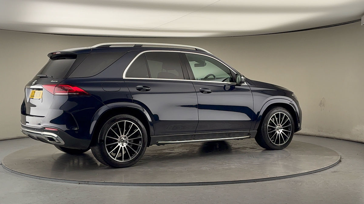 More views of Mercedes-Benz GLE