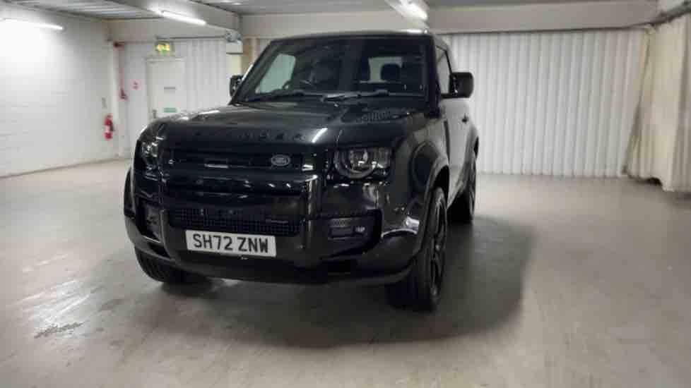 More views of Land Rover Defender 90