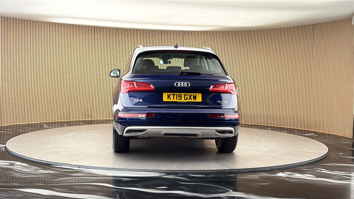 More views of Audi Q5