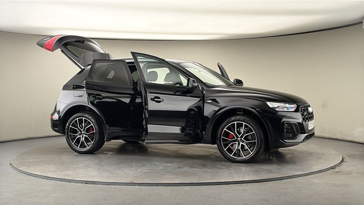 More views of Audi Q5