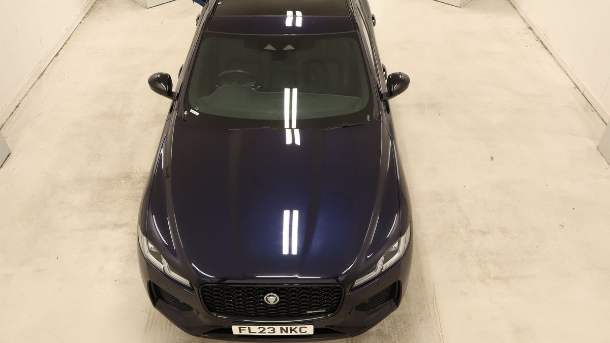 Jaguar F-PACE Image 7