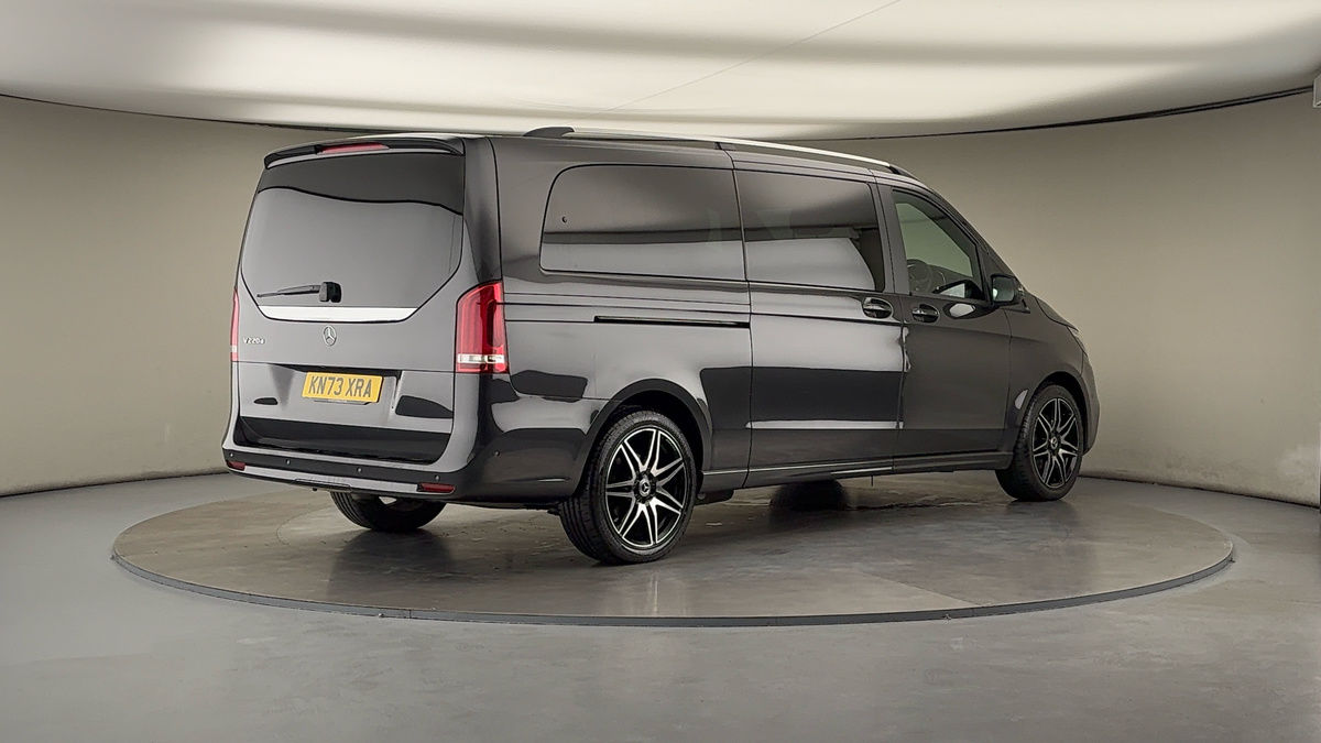 Mercedes-Benz V Class Image 21