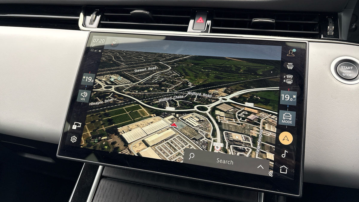 Land Rover Range Rover Evoque Image 17