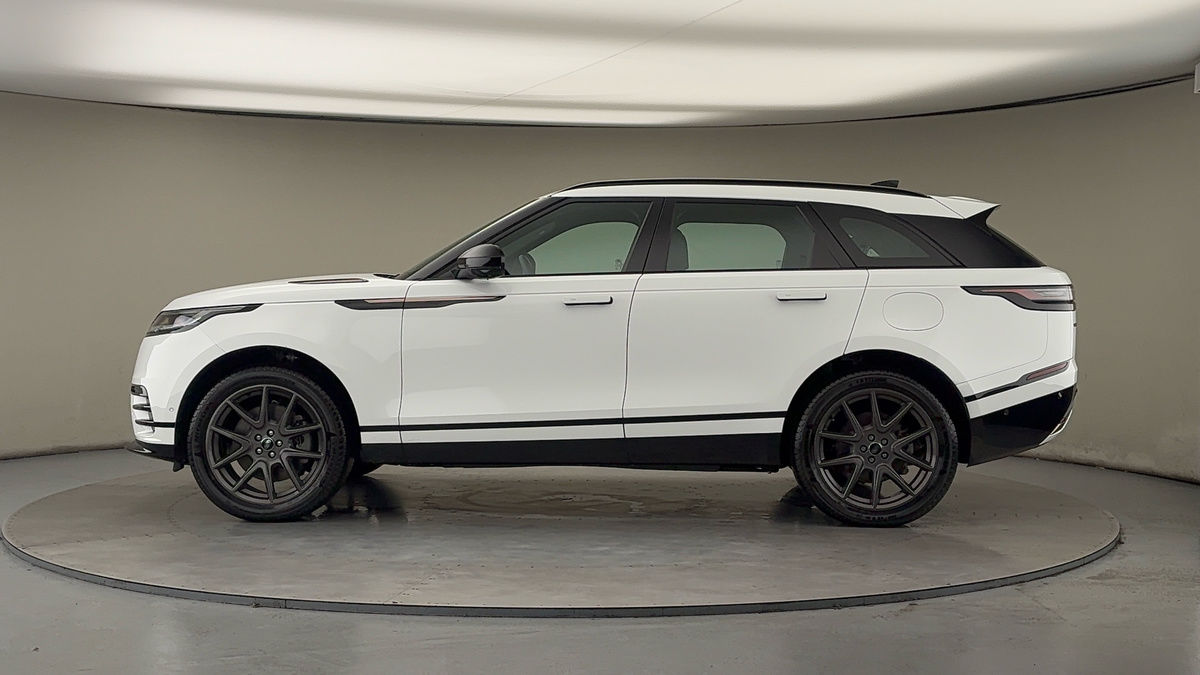 Land Rover Range Rover Velar Image 15