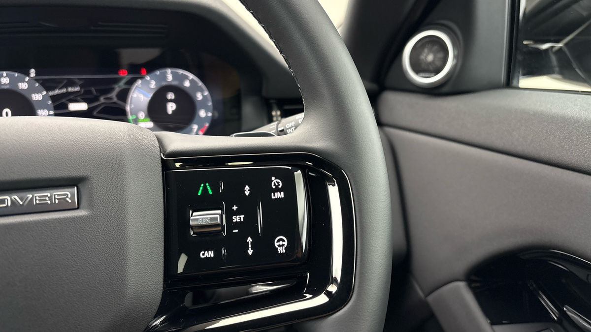 Land Rover Range Rover Evoque Image 14