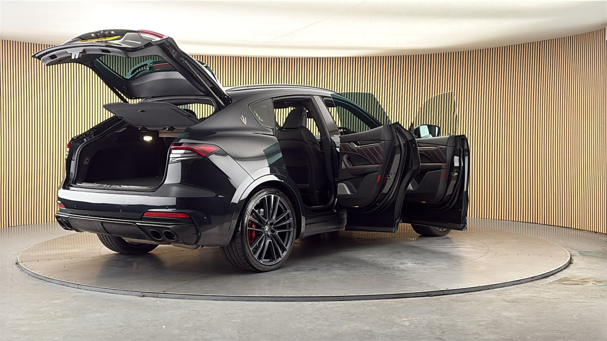 More views of Maserati Levante
