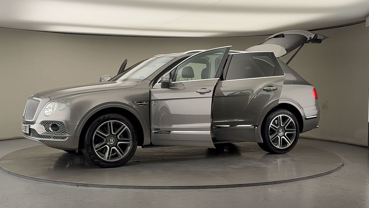 More views of Bentley Bentayga