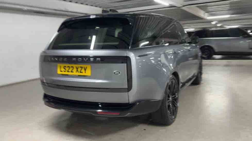 More views of Land Rover Range Rover