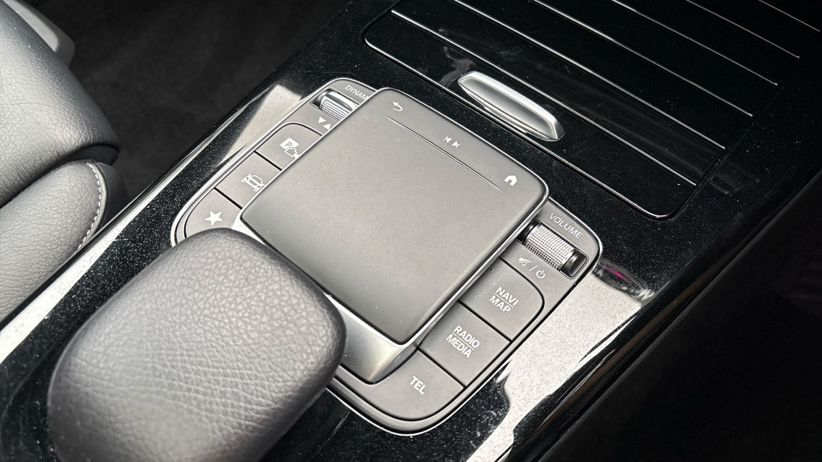 Mercedes-Benz CLA Image 27