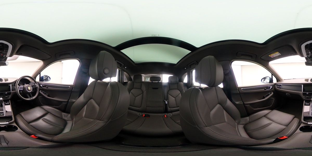 More views of Porsche Macan