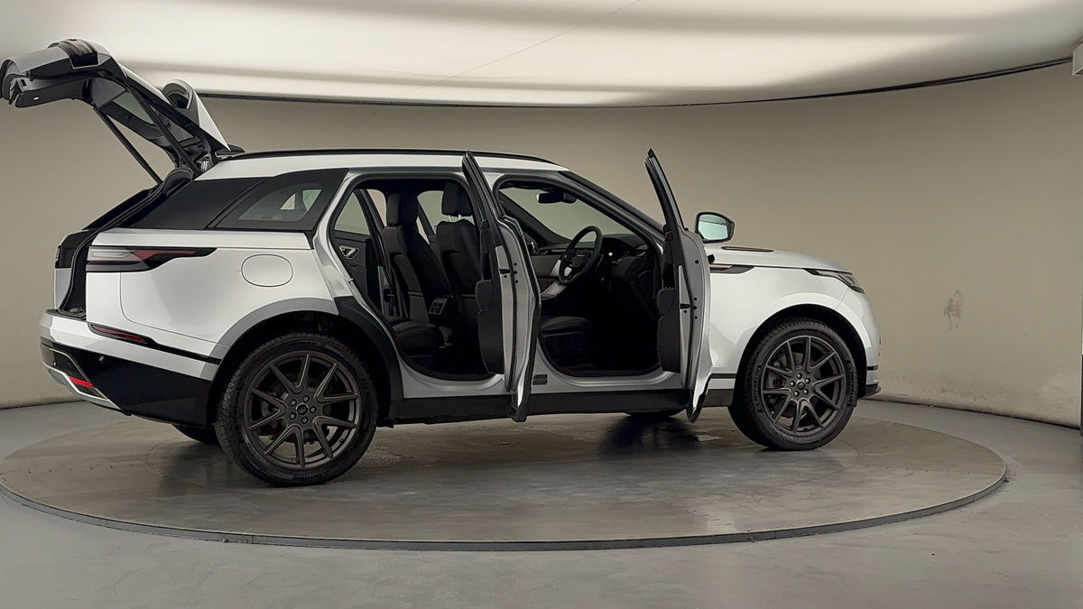 More views of Land Rover Range Rover Velar