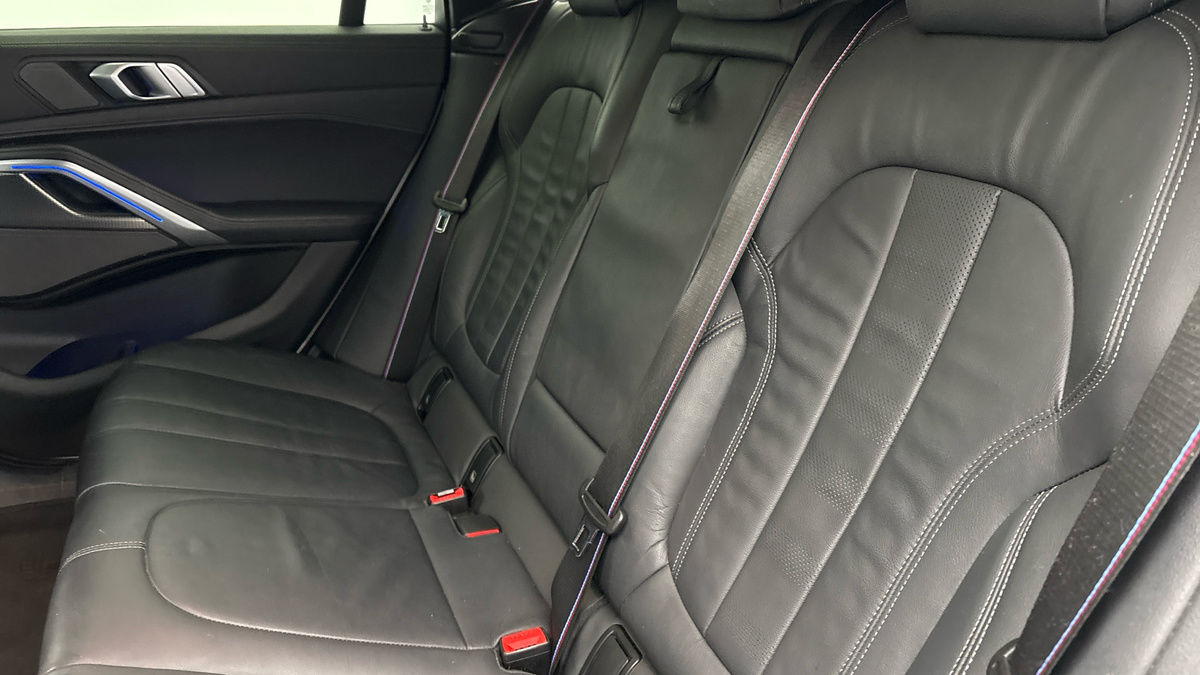 BMW X6 Image 8