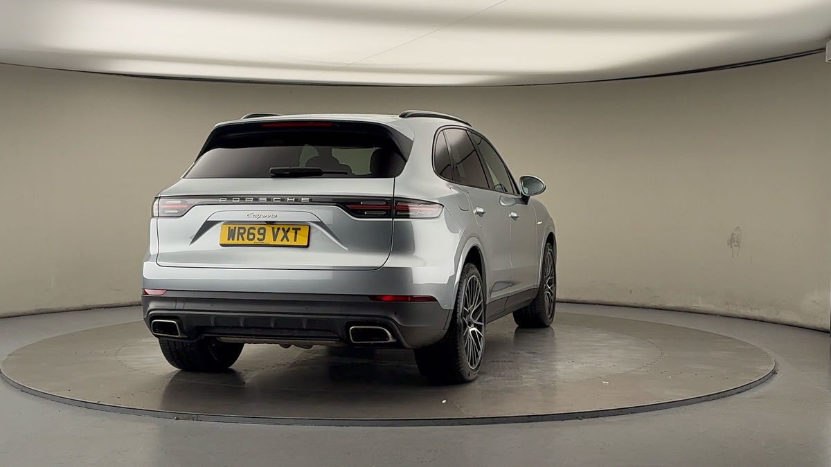 More views of Porsche Cayenne