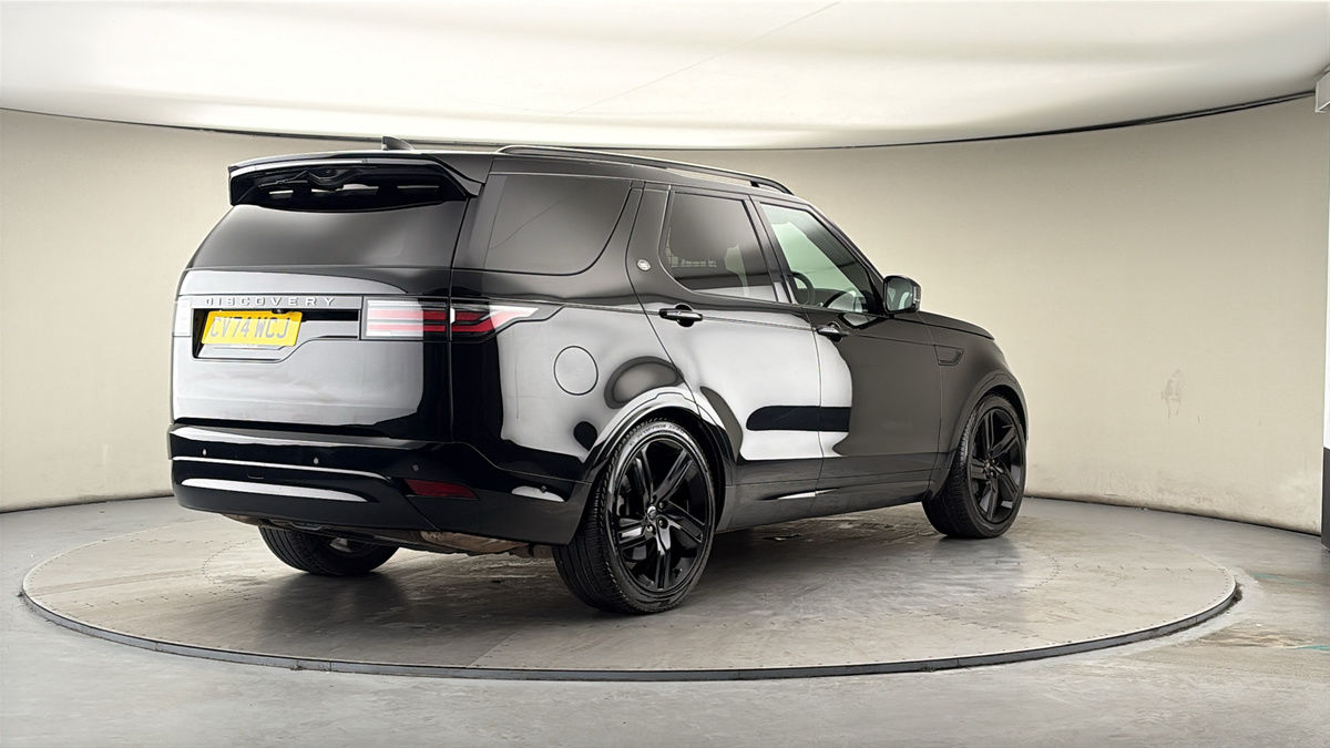 More views of Land Rover Discovery