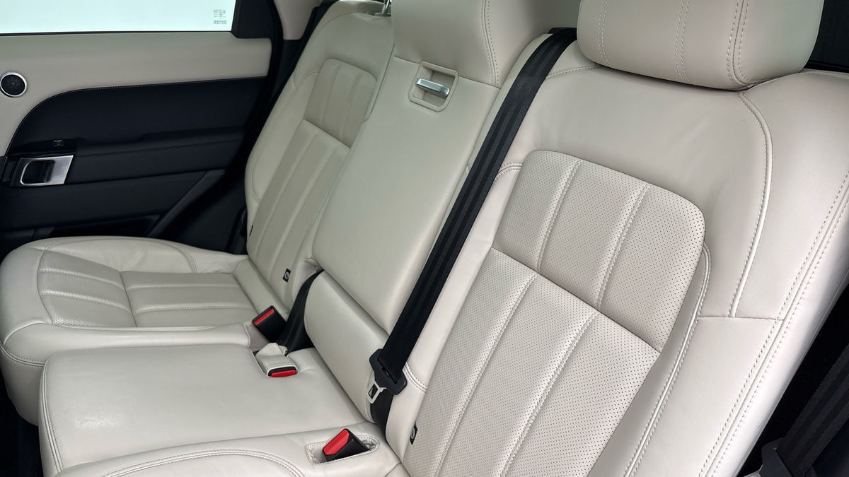 Land Rover Range Rover Sport Image 8
