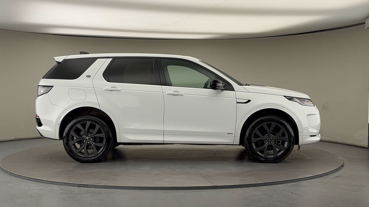 Land Rover Discovery Sport Image 16