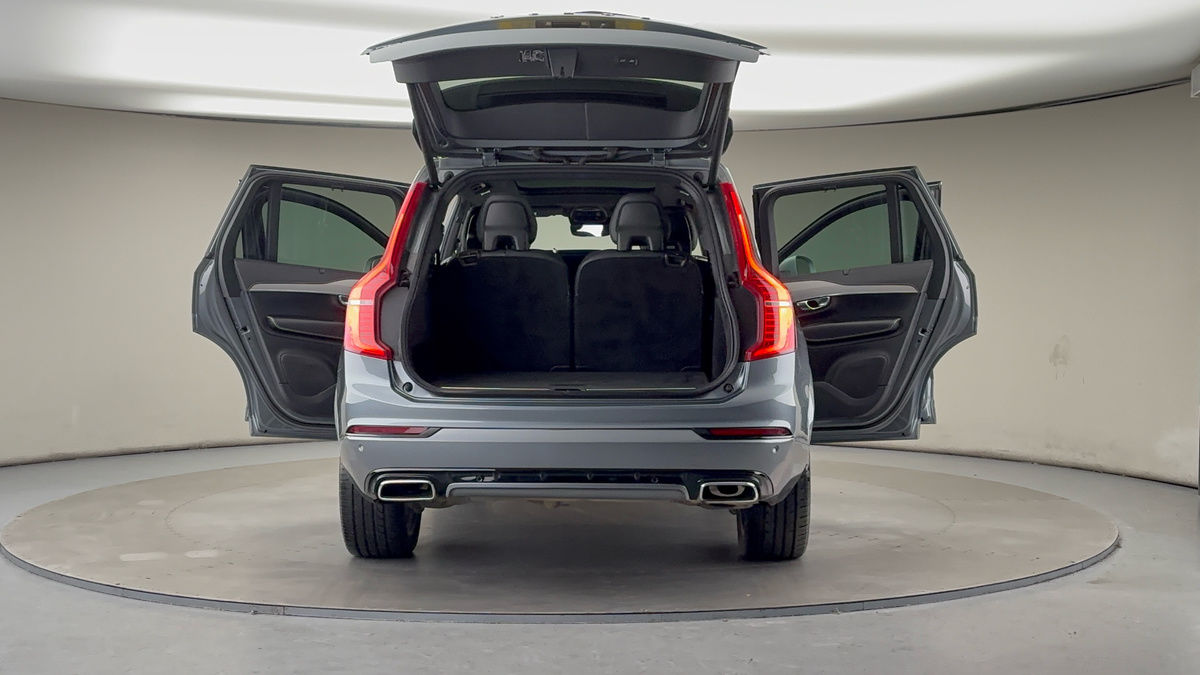 More views of Volvo XC90