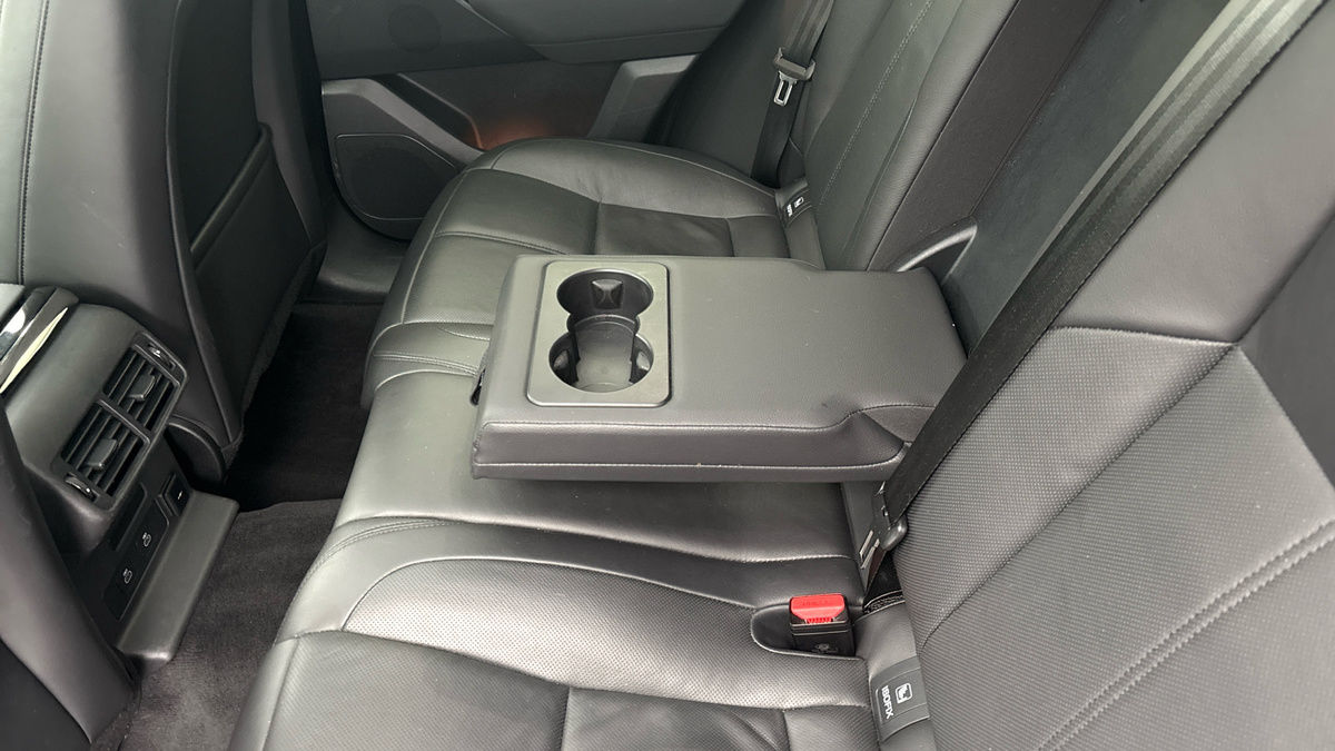 Land Rover Range Rover Velar Image 9