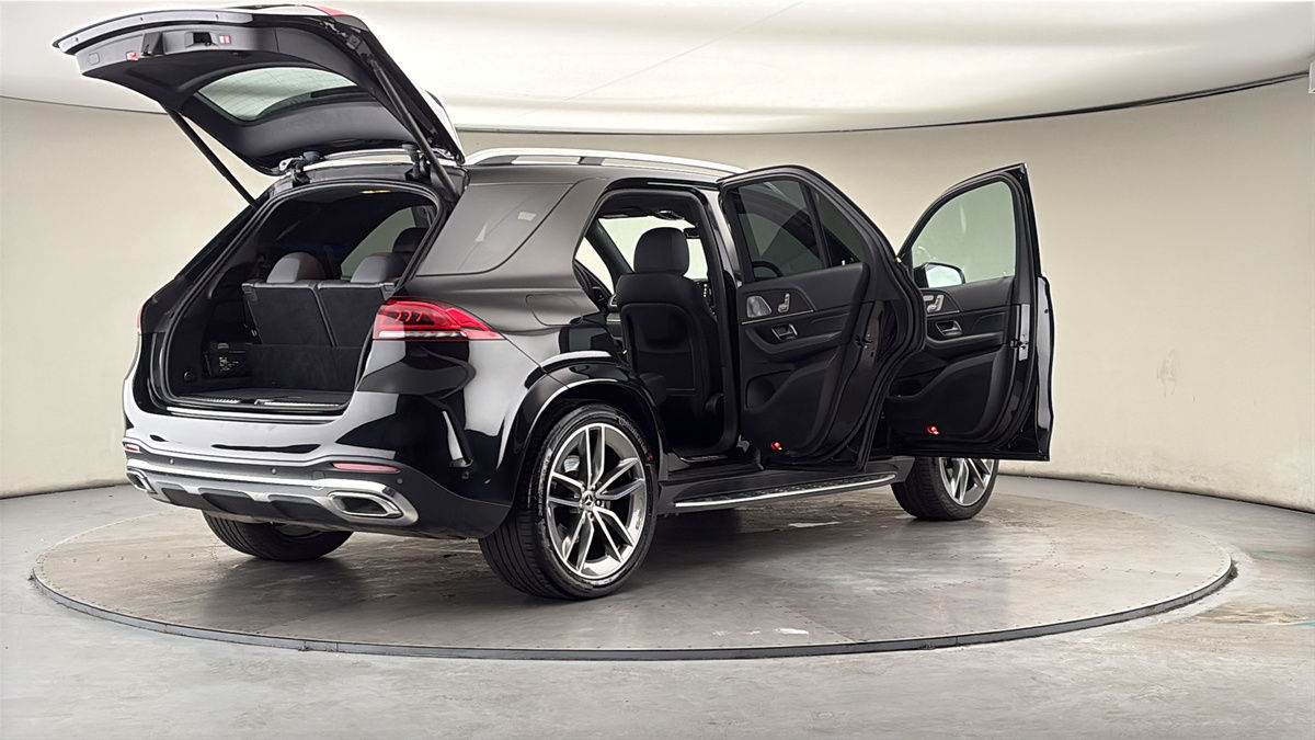 More views of Mercedes-Benz GLE