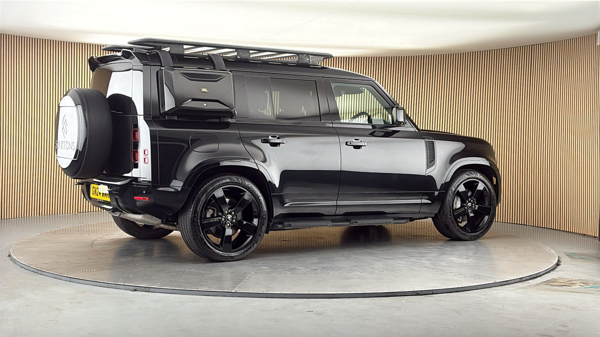 More views of Land Rover Defender 110