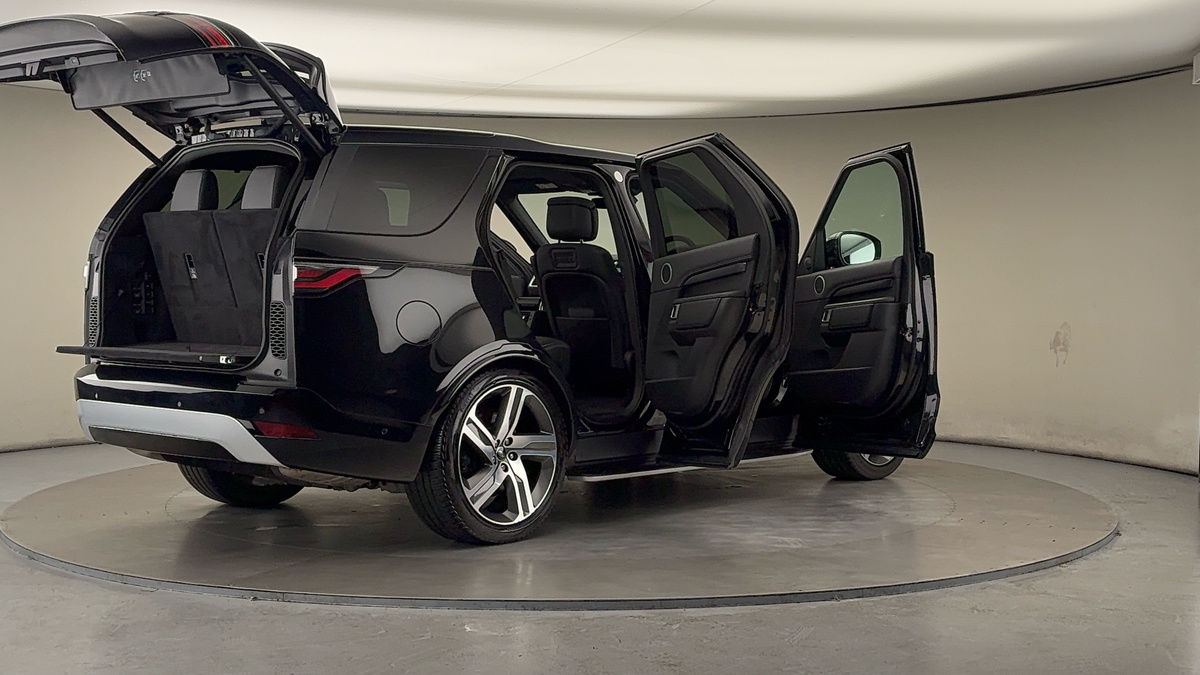 More views of Land Rover Discovery