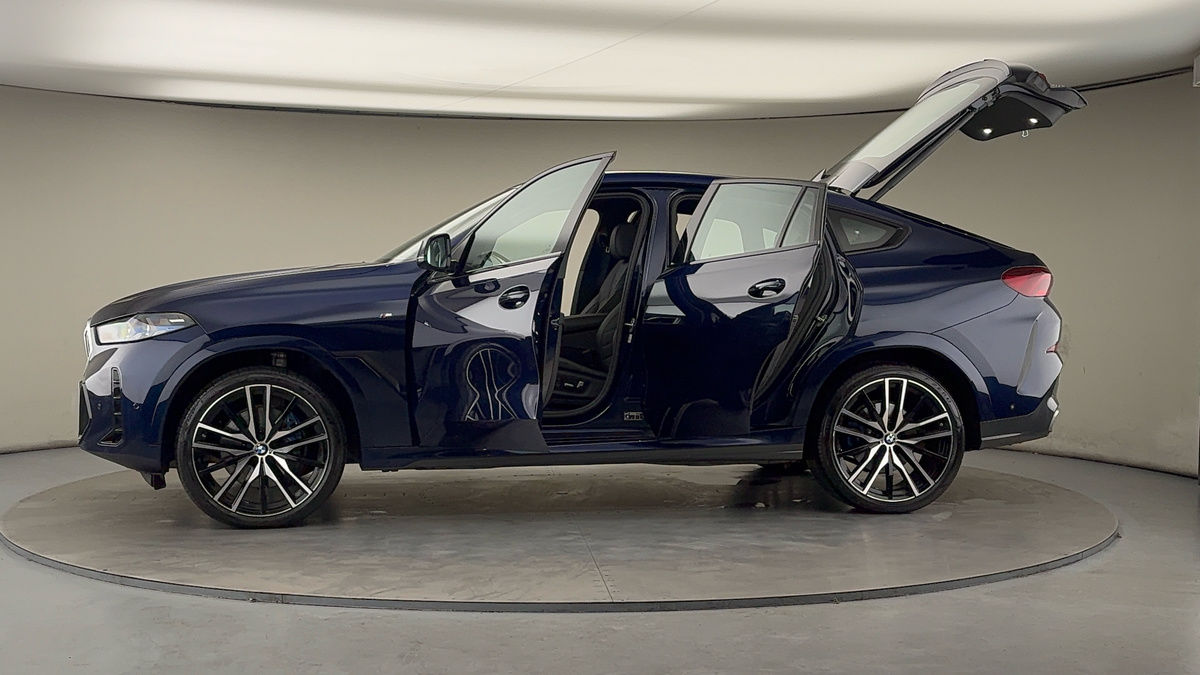 More views of BMW X6