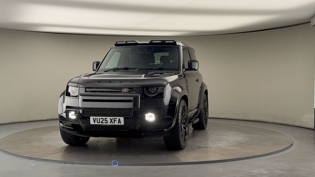 More views of Land Rover Defender 90