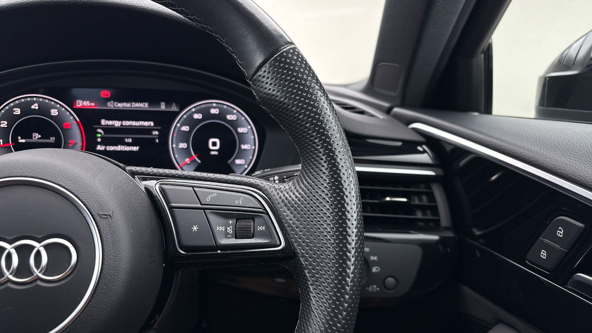 Audi A4 Avant Image 14