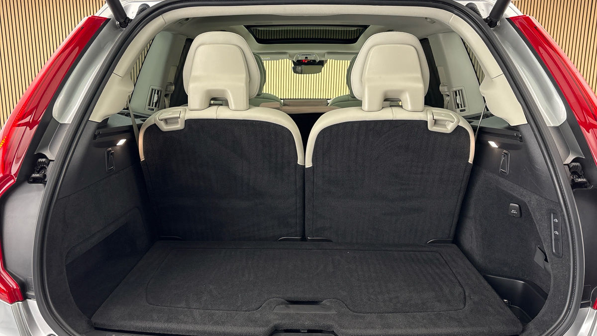 Volvo XC90 Image 11