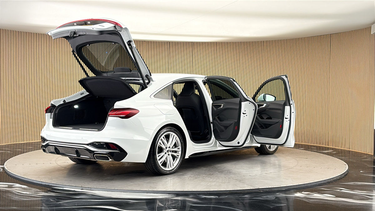 More views of Audi A5