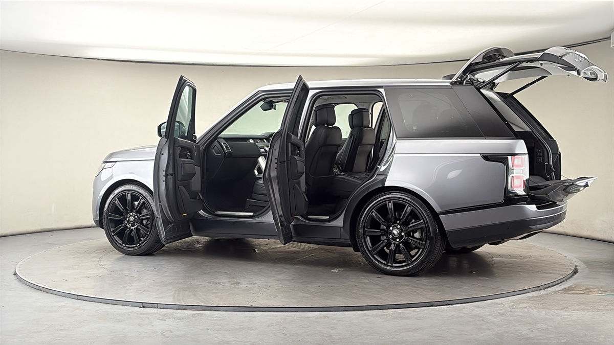 More views of Land Rover Range Rover