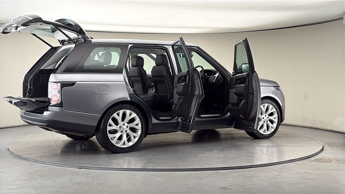 More views of Land Rover Range Rover