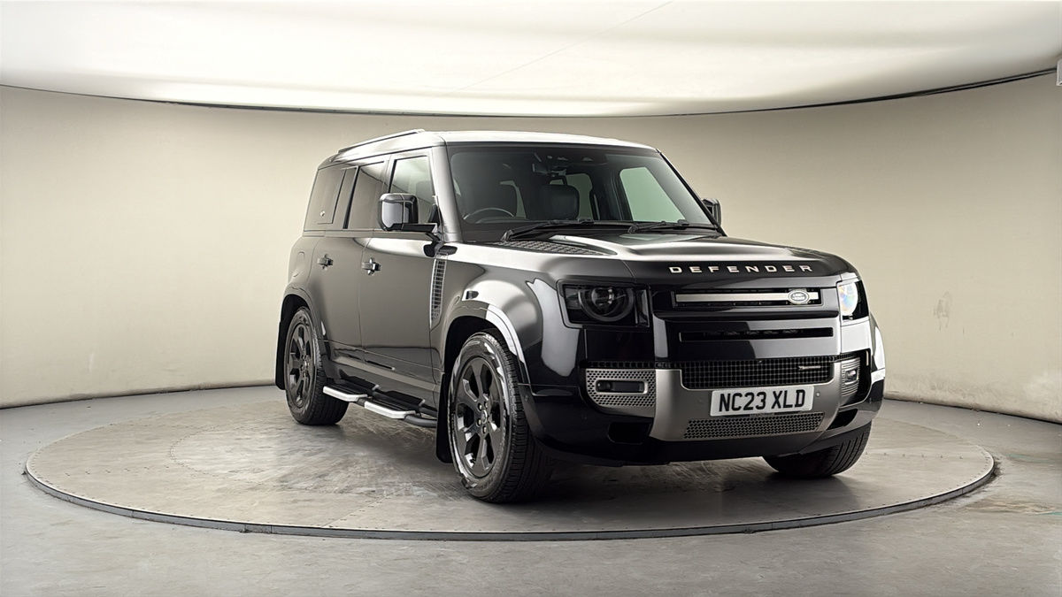 More views of Land Rover Defender 110