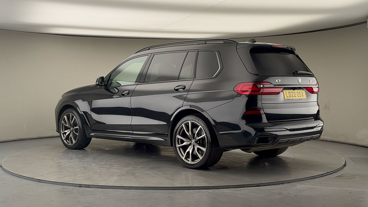 More views of BMW X7