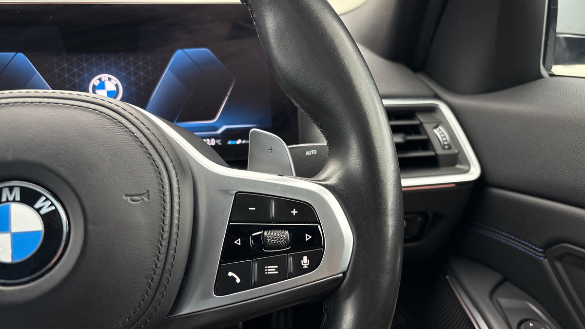 BMW 3 Series Image 14